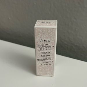Rose & Hyaluronic Acid Lightweight Moisturizer